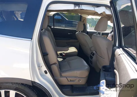 2017 Honda Pilot Elite z USA, uszkodzony, nr VIN 5FNYF6H07HB096053